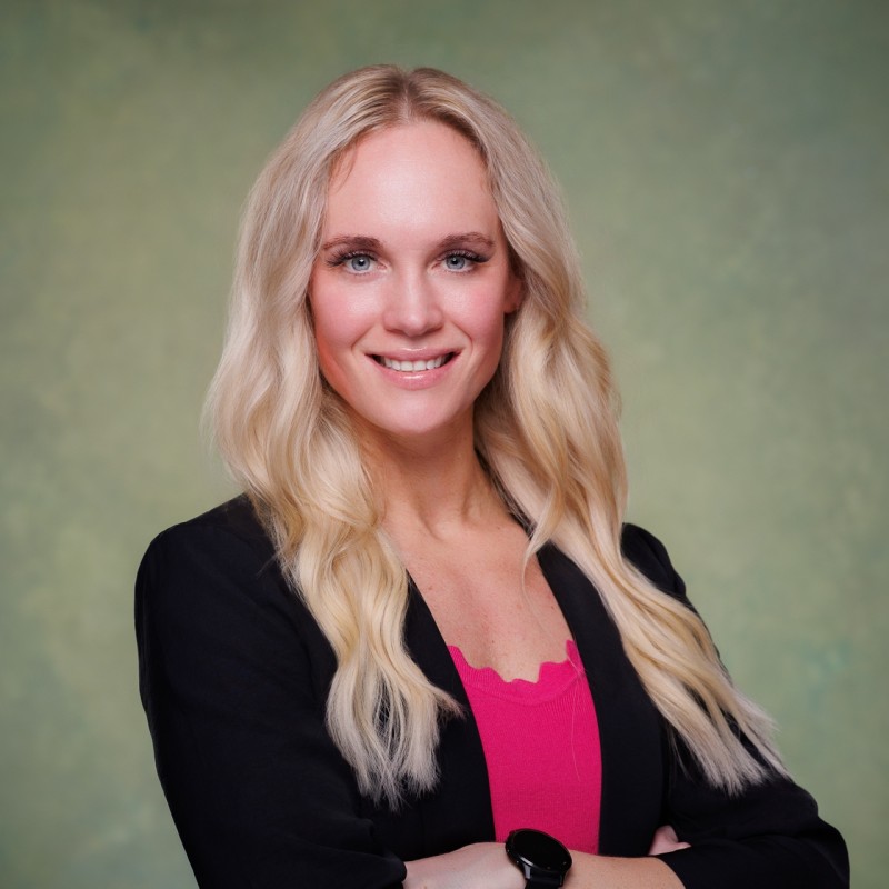 https://assets.reputation.com/assets/71d8bb3ab28/Liz_Zoller_Headshot__1761047004062.jpeg