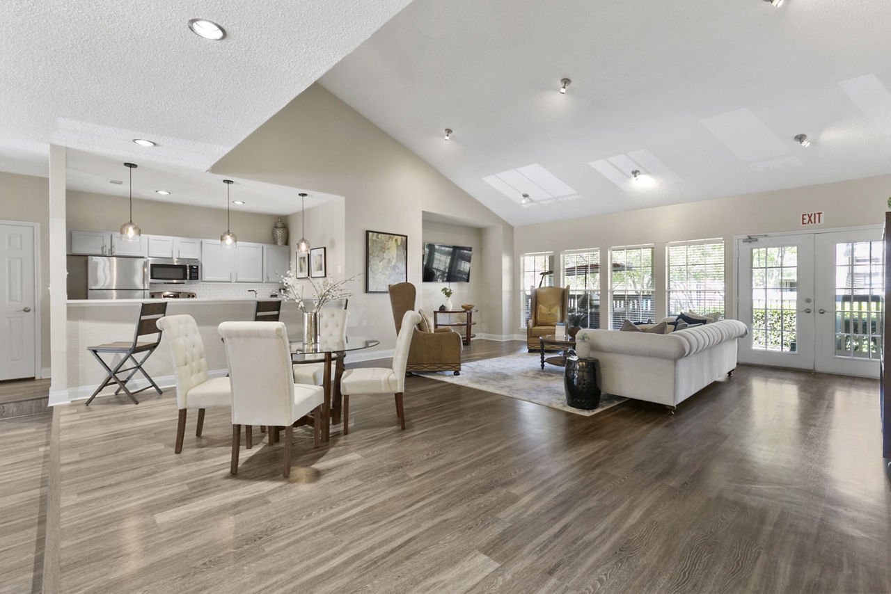 Creekwood Apartments