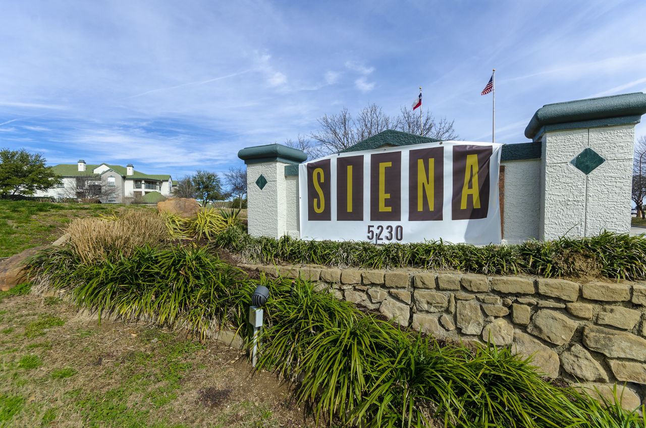 Siena Apartments